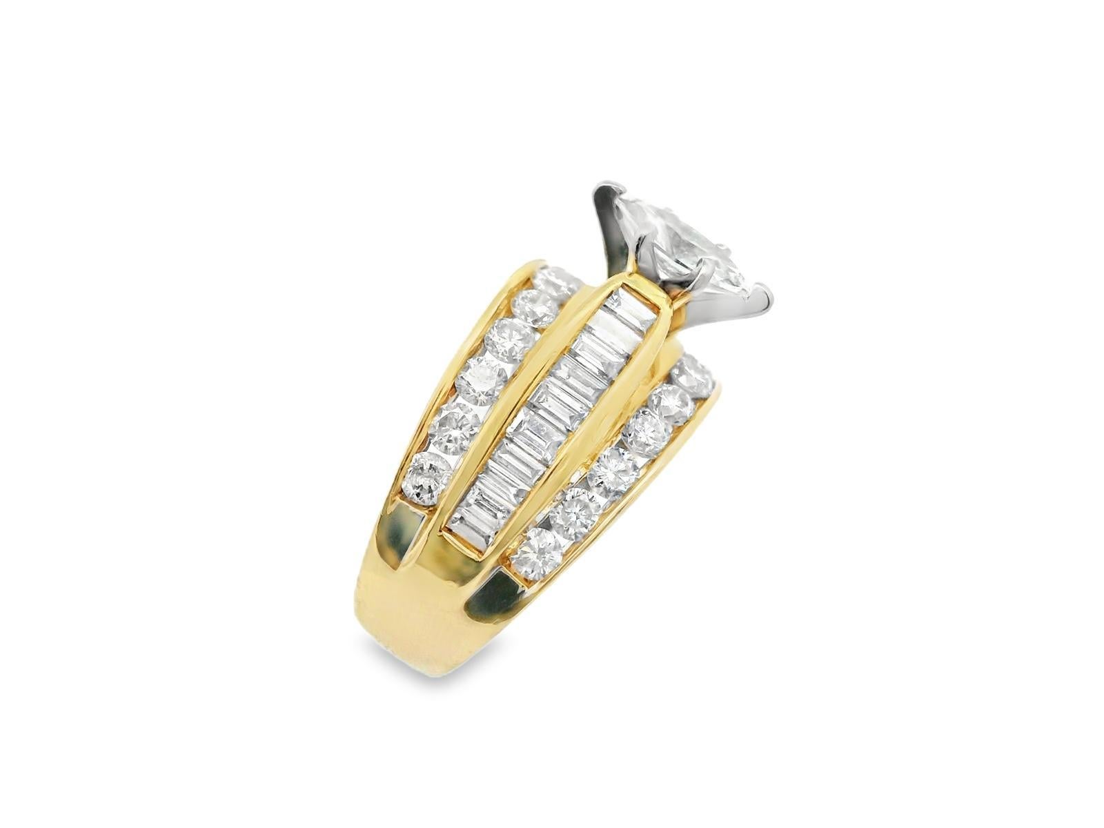 Anillo de compromiso de diamantes en oro amarillo de 14k en Bueno estado para la venta en Lexington, KY