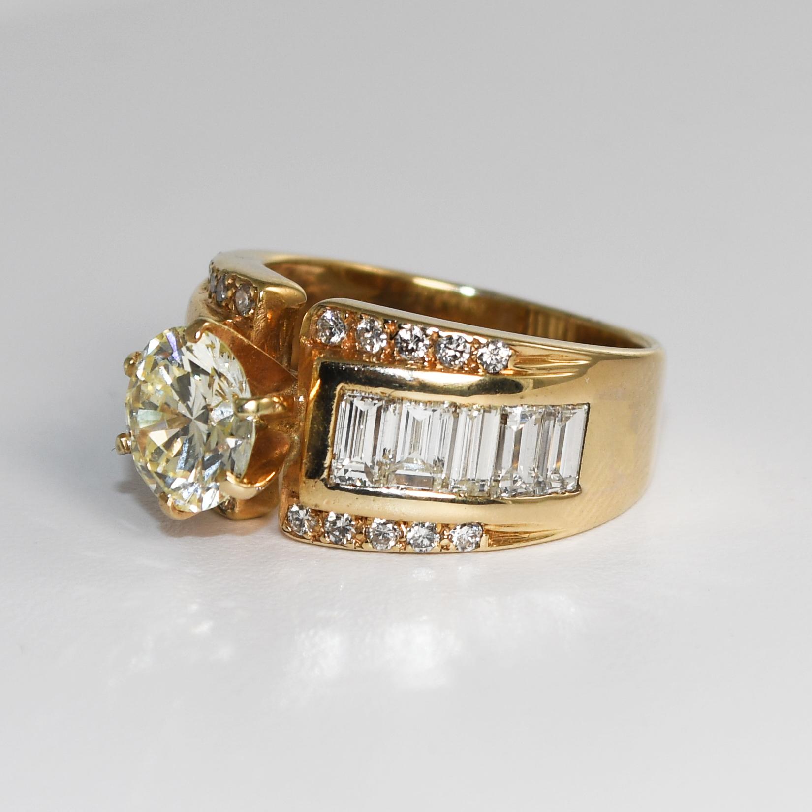 14K Yellow Gold Diamond Estate Ring GIA Certified 3.21ct For Sale 1