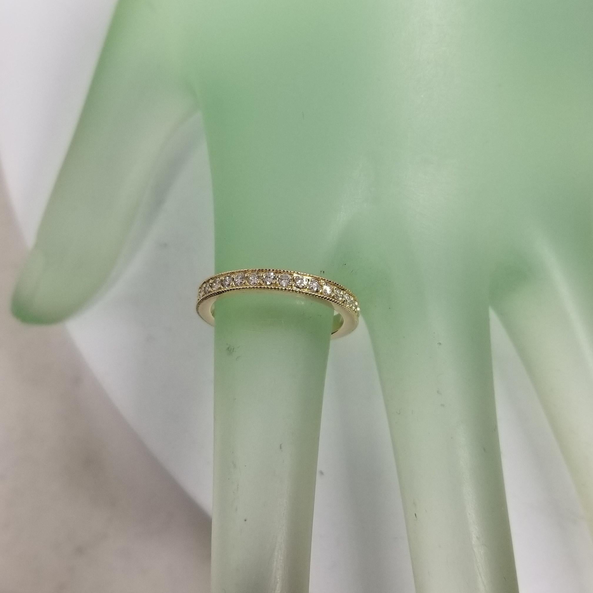 14 Karat Yellow Gold Diamond Eternity Ring with Milgrain In New Condition For Sale In Los Angeles, CA
