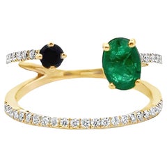 Anillo de moda de oro amarillo de 14 quilates con diamantes, zafiro y esmeralda - Talla 7