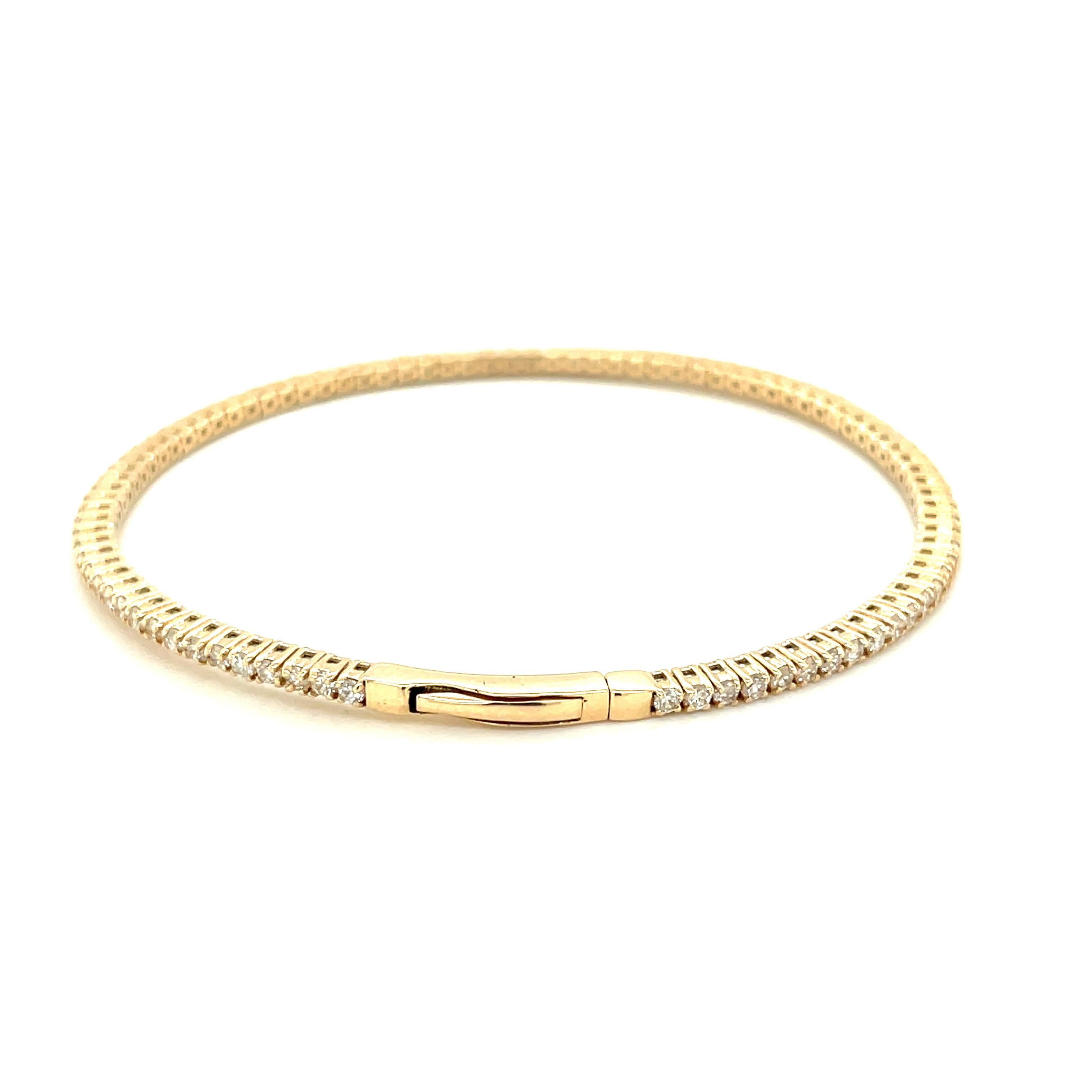 14K Yellow Gold Diamond Flexible Bangle In Good Condition For Sale In New York, NY