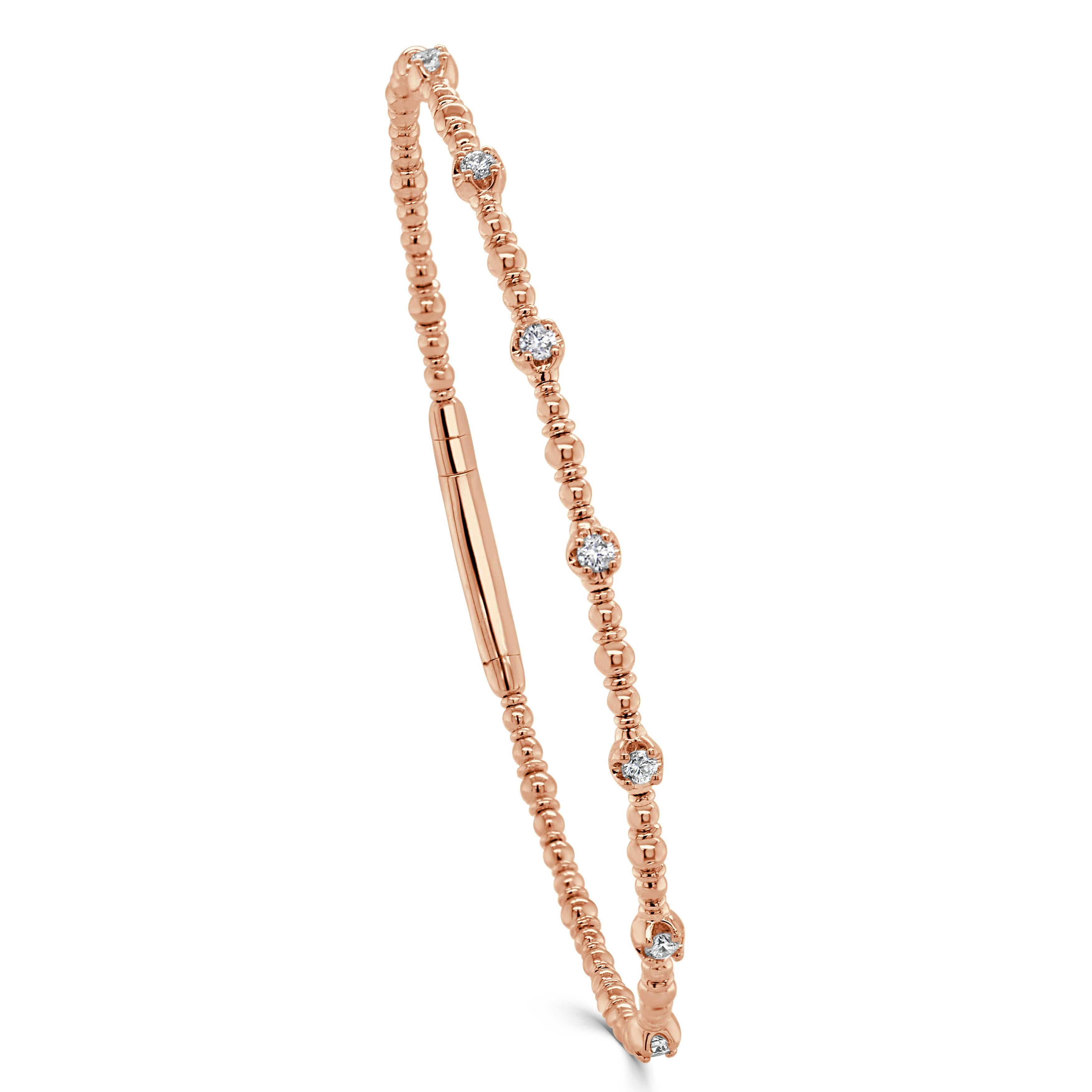 Bracelet empilable flexible en or jaune 14K avec diamants 1/4 CTTW en vente 2