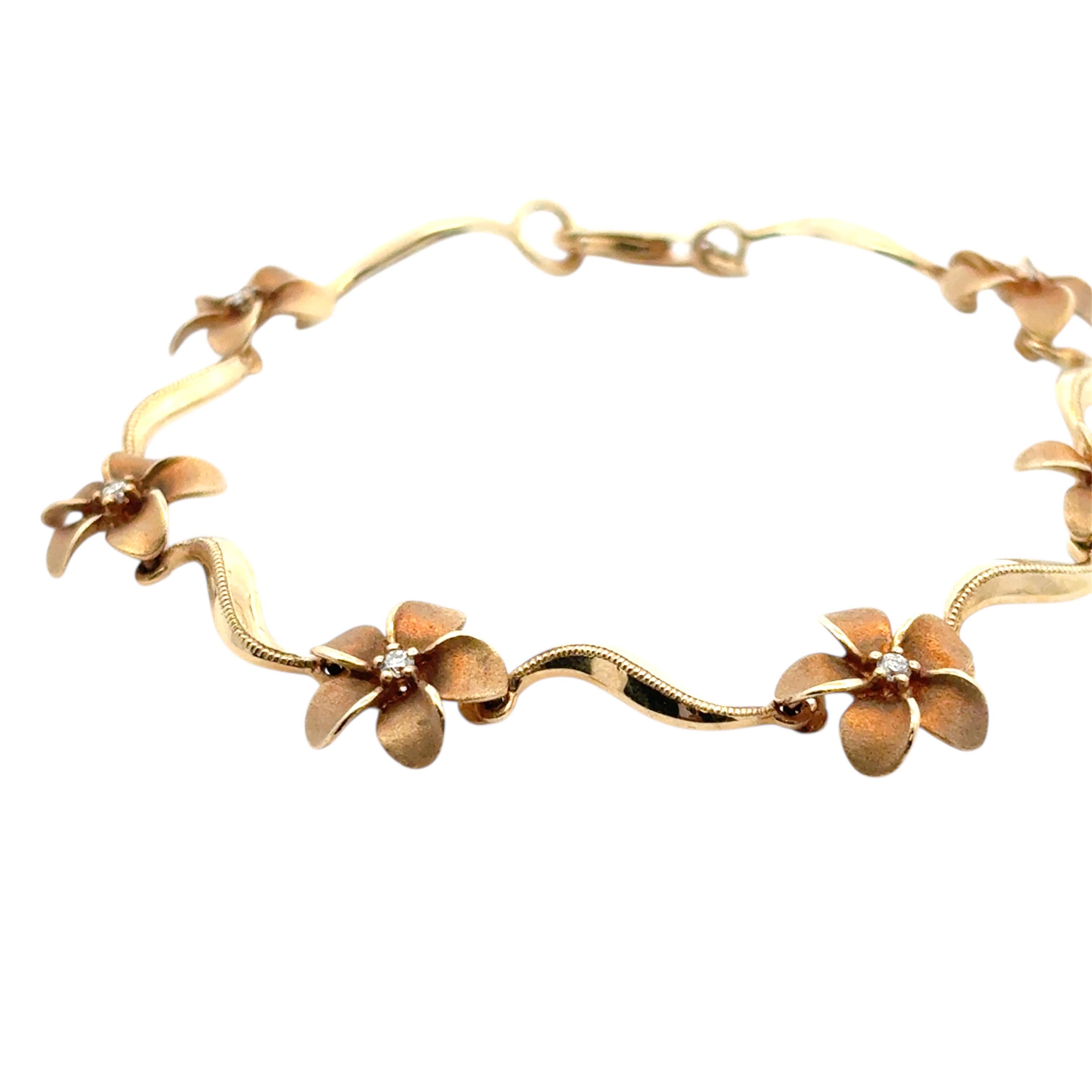 Modern 14k Yellow Gold Diamond Flower Bracelet For Sale