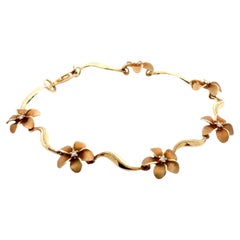 14k Yellow Gold Diamond Flower Bracelet