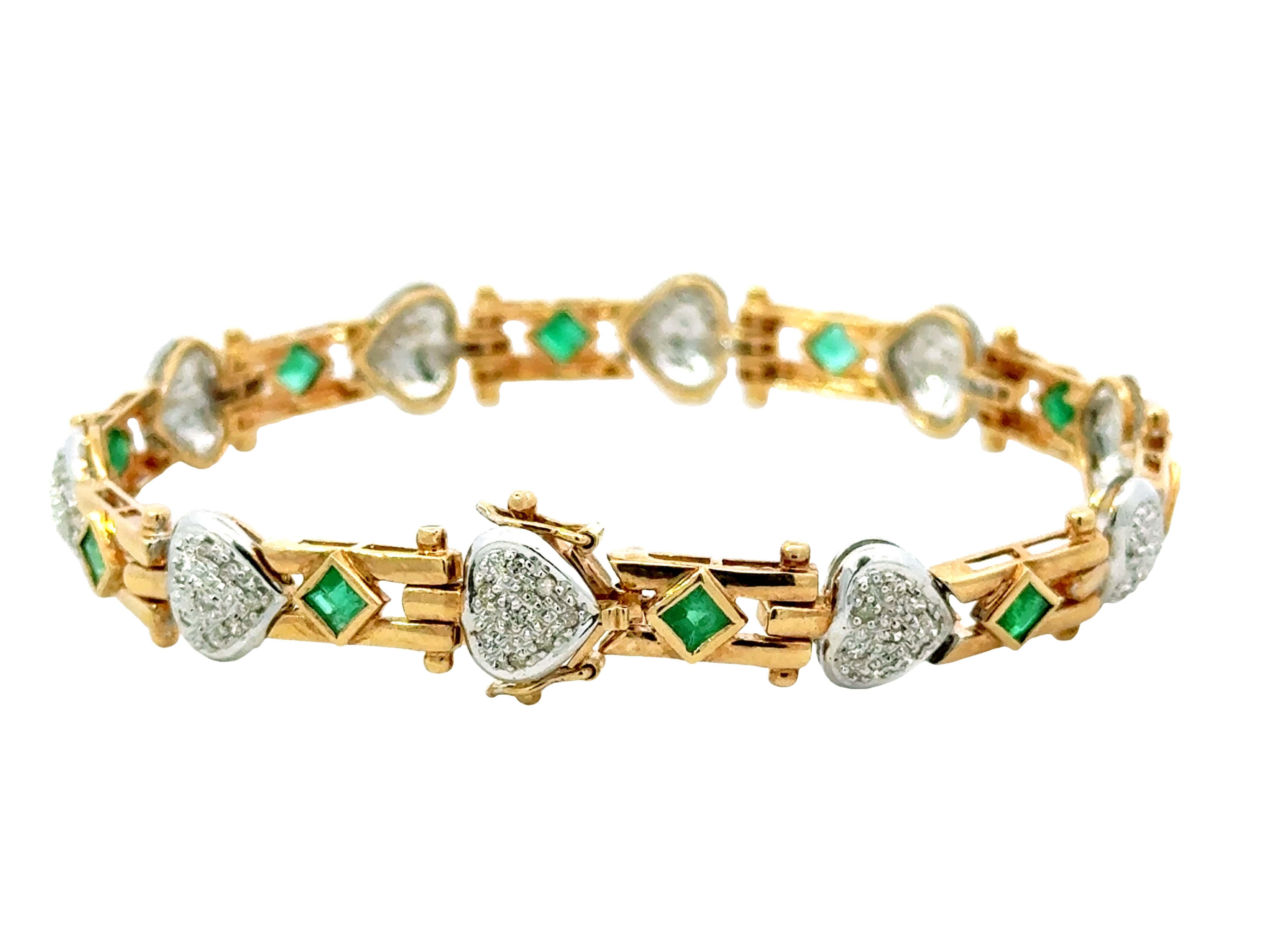 14k Yellow Gold Diamond Heart and Emerald Link Bracelet In Excellent Condition For Sale In Honolulu, HI