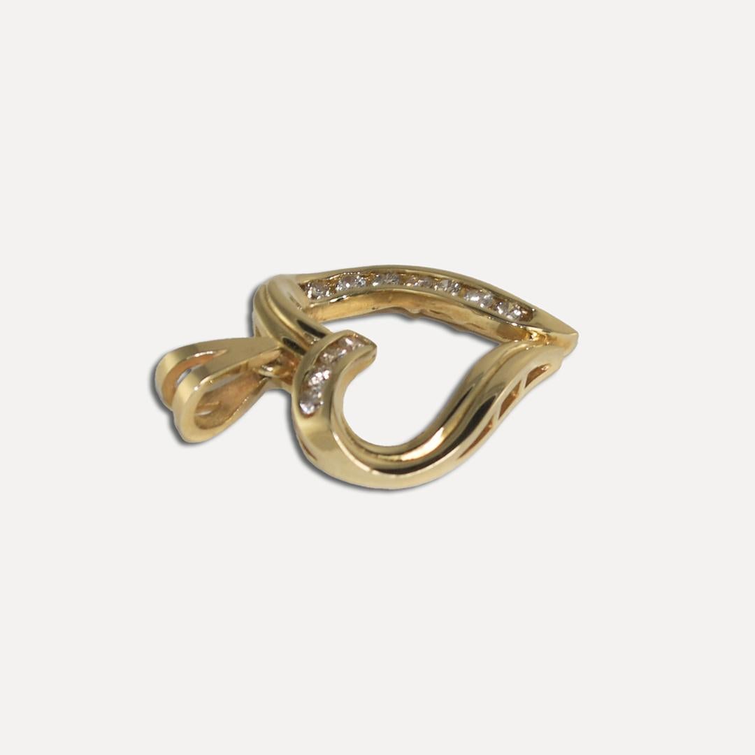 14K Yellow Gold Diamond Heart Pendant 0.30ct In Excellent Condition For Sale In Laguna Beach, CA