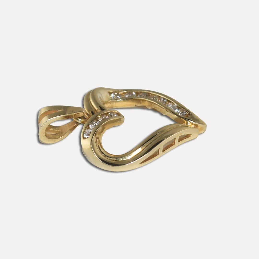 Women's or Men's 14K Yellow Gold Diamond Heart Pendant 0.30ct For Sale