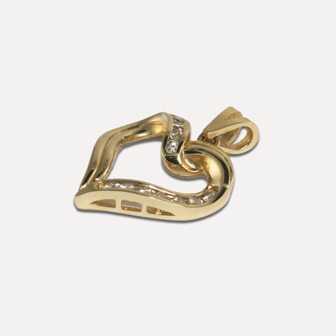 14K Yellow Gold Diamond Heart Pendant 0.30ct For Sale 1