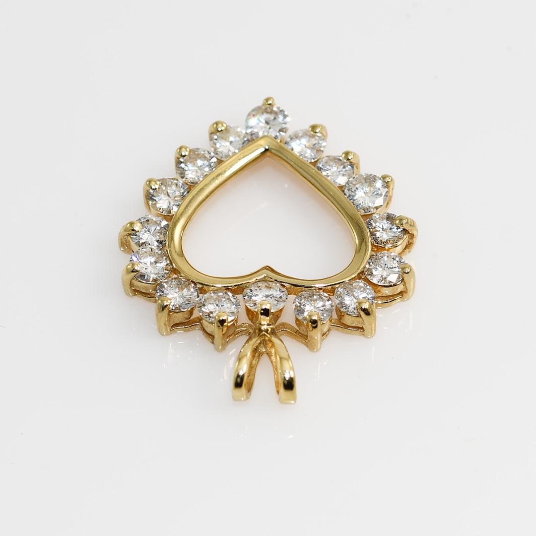 Pendentif cœur en or jaune 14K, 1.50tdw, 3.9g Excellent état - En vente à Laguna Beach, CA