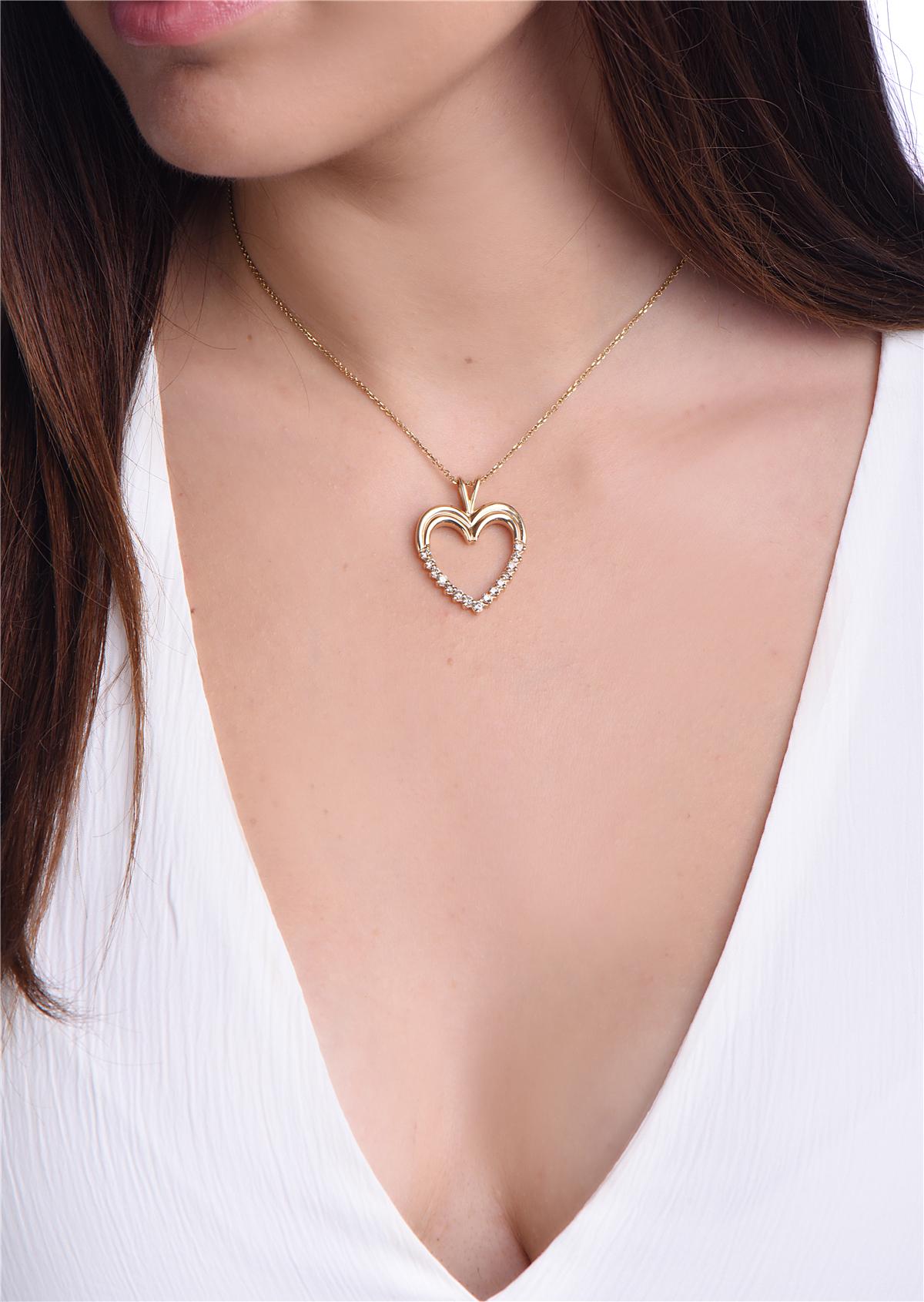 Pendentif cœur en or jaune 14 carats avec diamants Neuf - En vente à New York, NY