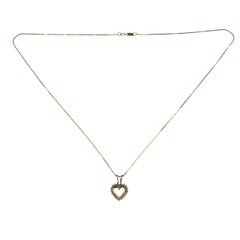 Collier en or jaune 14K avec pendentif en forme de cœur en diamant #23194