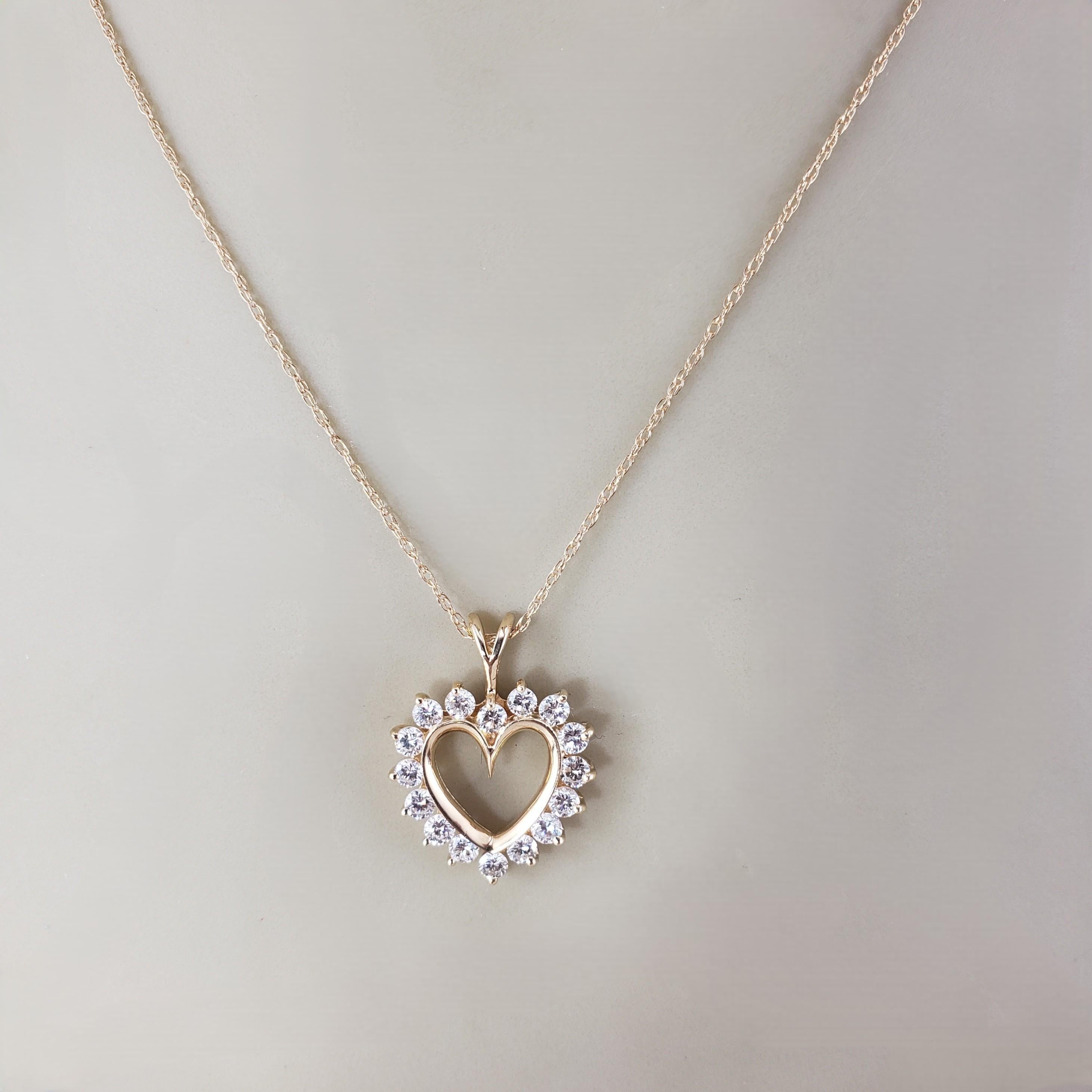 Collier en or jaune 14K avec pendentif en forme de cœur en diamant #23485 en vente 1