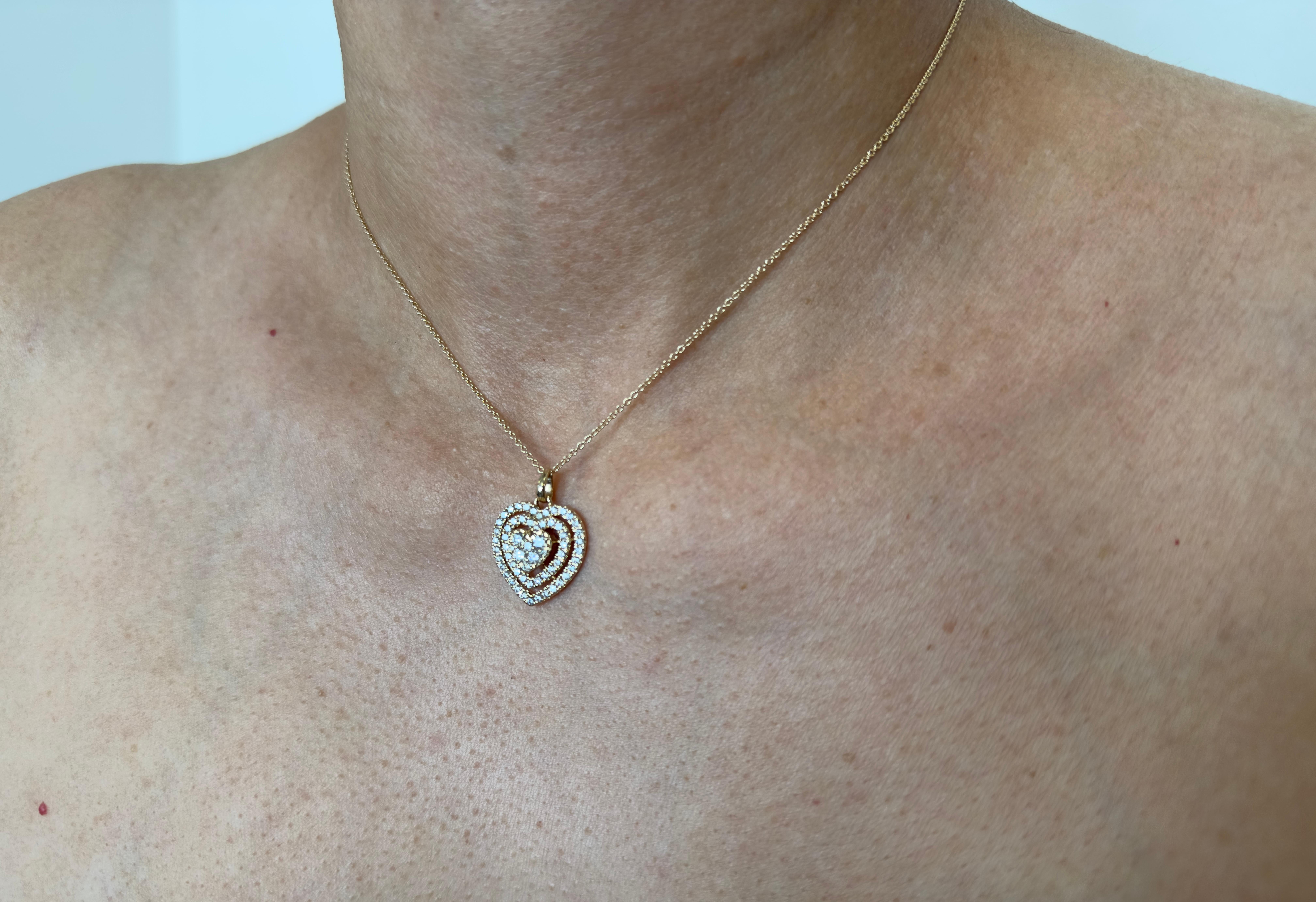 Collana con ciondolo a forma di cuore con diamante in oro giallo 14k In condizioni buone in vendita a Houston, TX