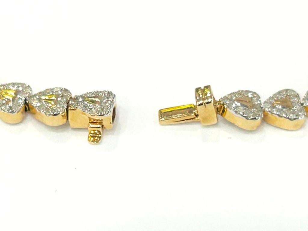 Pulsera Tenis Corazón Diamante Oro Amarillo 14K 1,50 Quilates en Bueno estado para la venta en Beverly Hills, CA