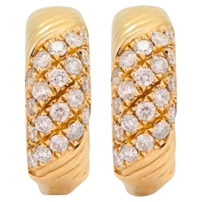 Orecchini a cerchio con diamanti in oro giallo 14K