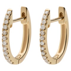 Boucles d'oreilles créoles « huggie » en or jaune 14 carats serties de diamants, par AMRIYA, taille S