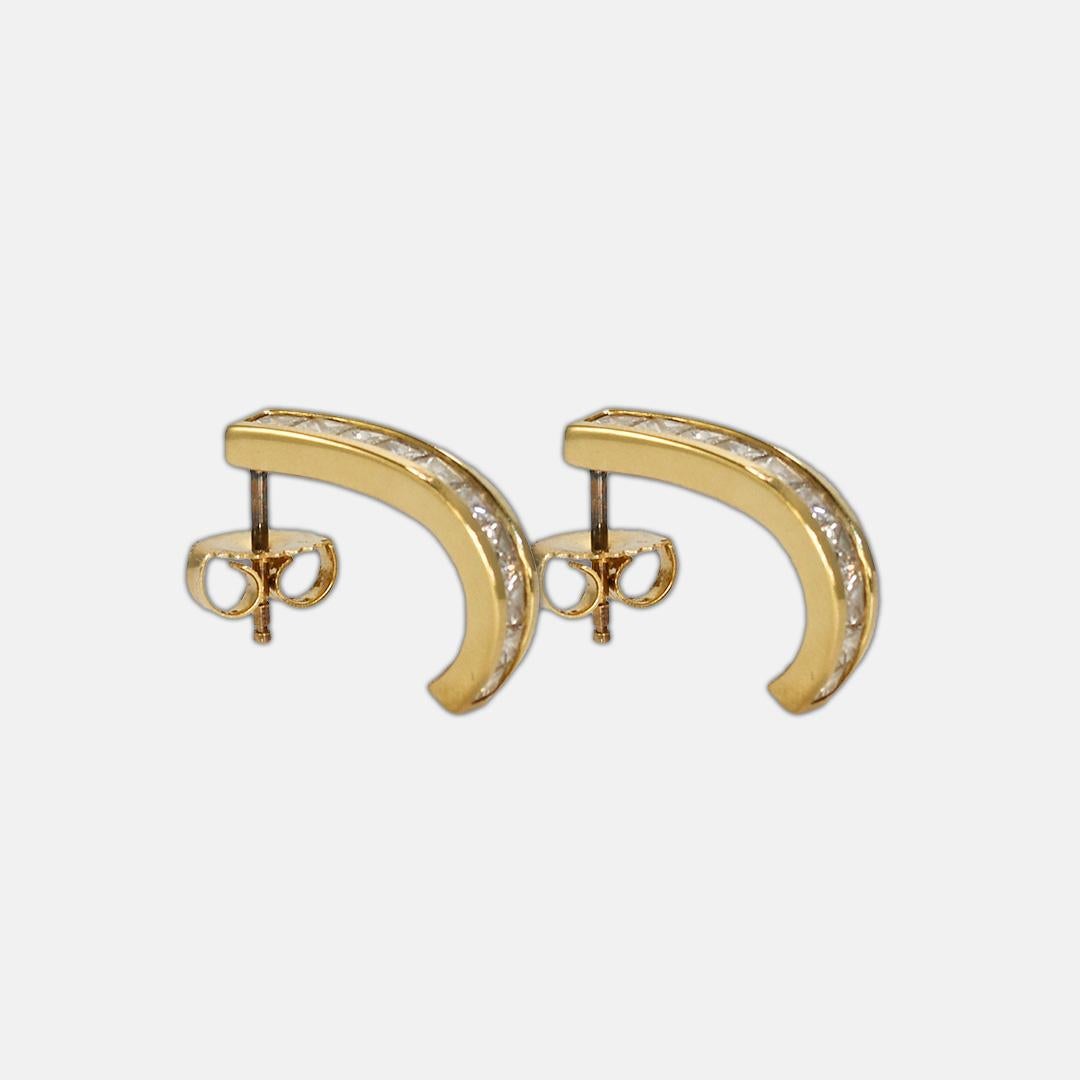 Orecchini con diamante J Curve in oro giallo 14K da 1,50 carati In condizioni ottime in vendita a Laguna Beach, CA