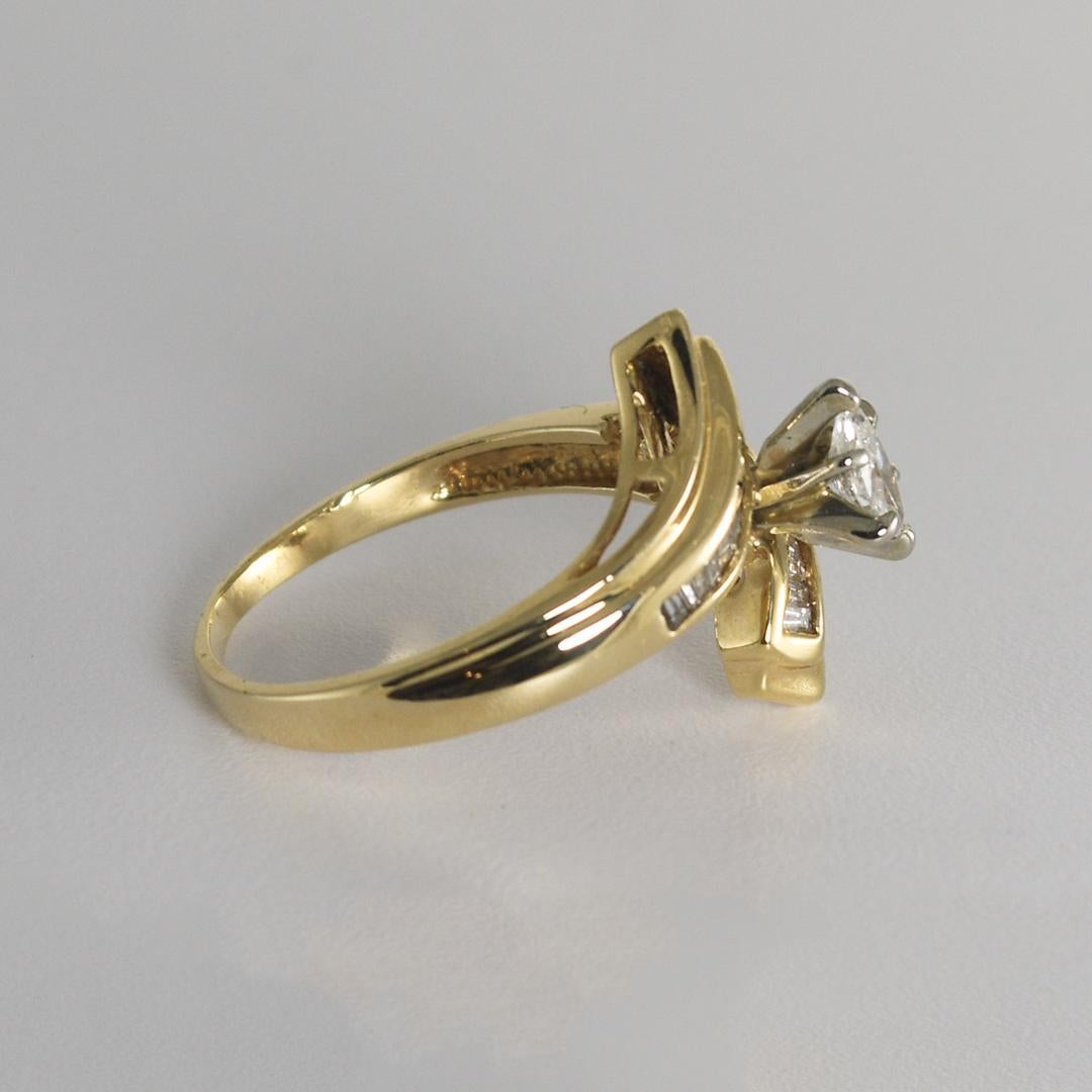 Taille Marquise Bague Journey en or jaune 14 carats avec diamants 0,40 carat en vente