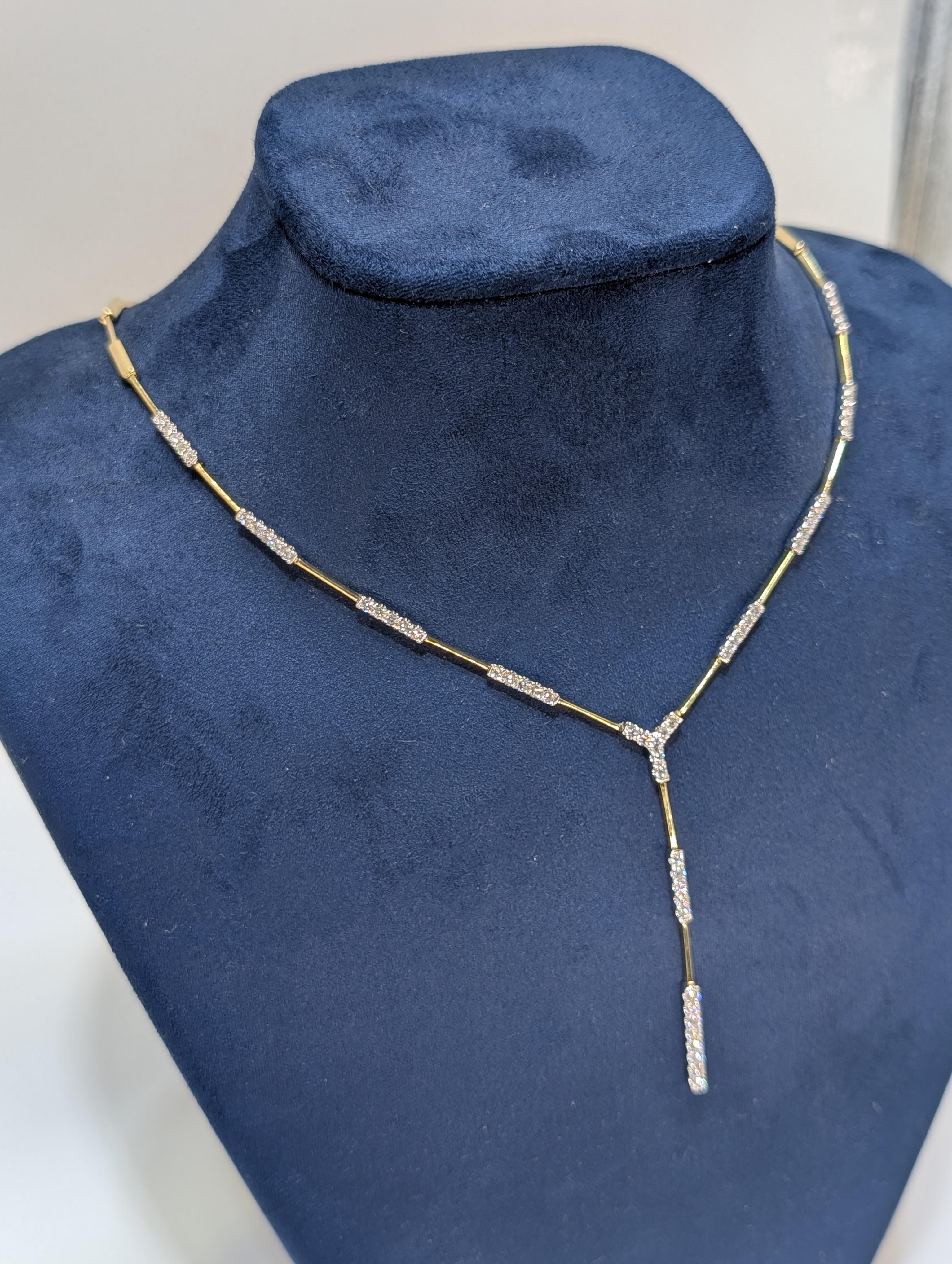 14k Yellow Gold Diamond Lariat Necklace In New Condition For Sale In New York, US