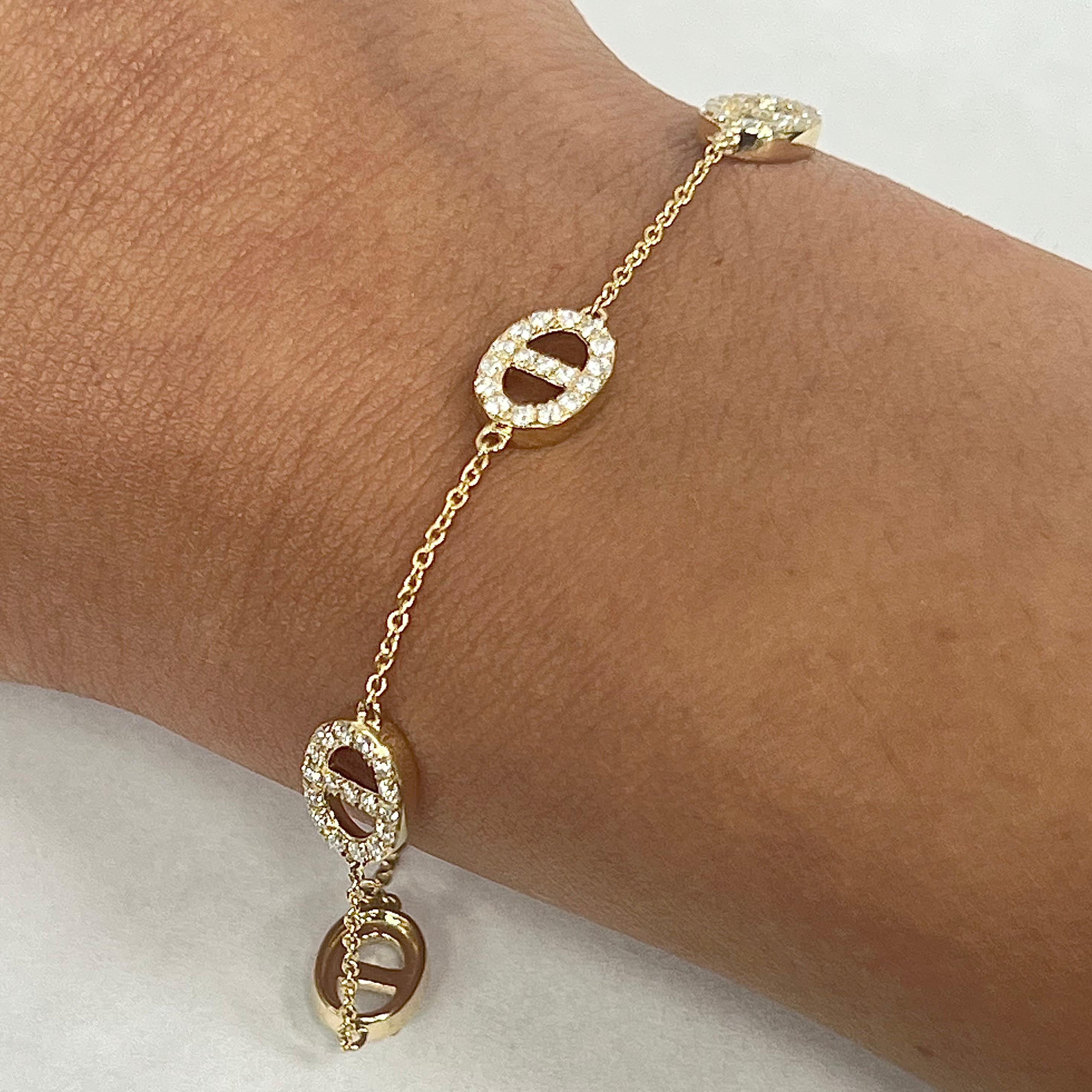 Pulsera de eslabones de diamantes de oro amarillo de 14 quilates Moderno en venta