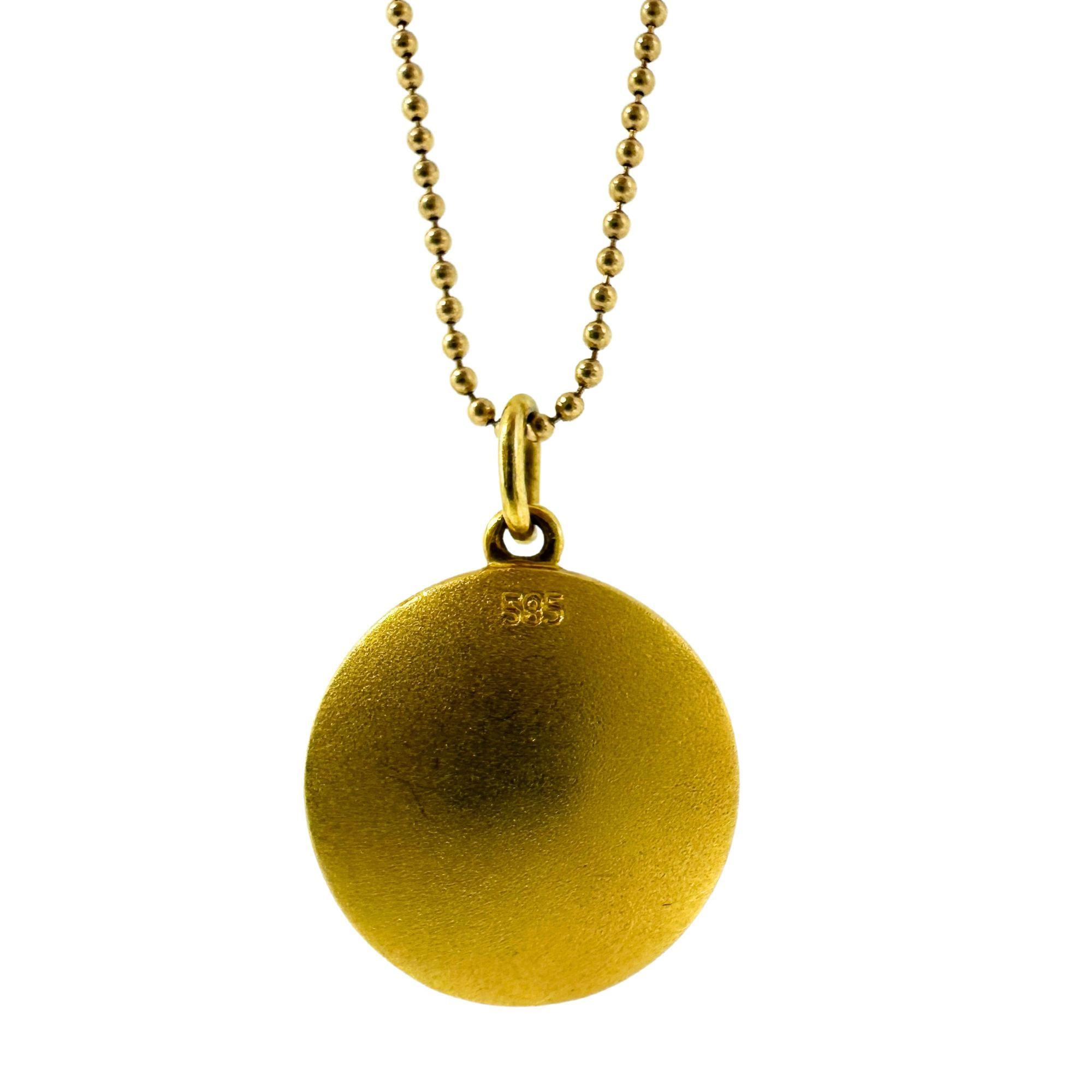 Collier pendentif Love en or jaune 14K avec diamants
Condit : En bon état avec quelques légères usures de surface dues à l'âge.
Longueur : 16 pouces, pendentif de 0,75 pouce
Marques : 