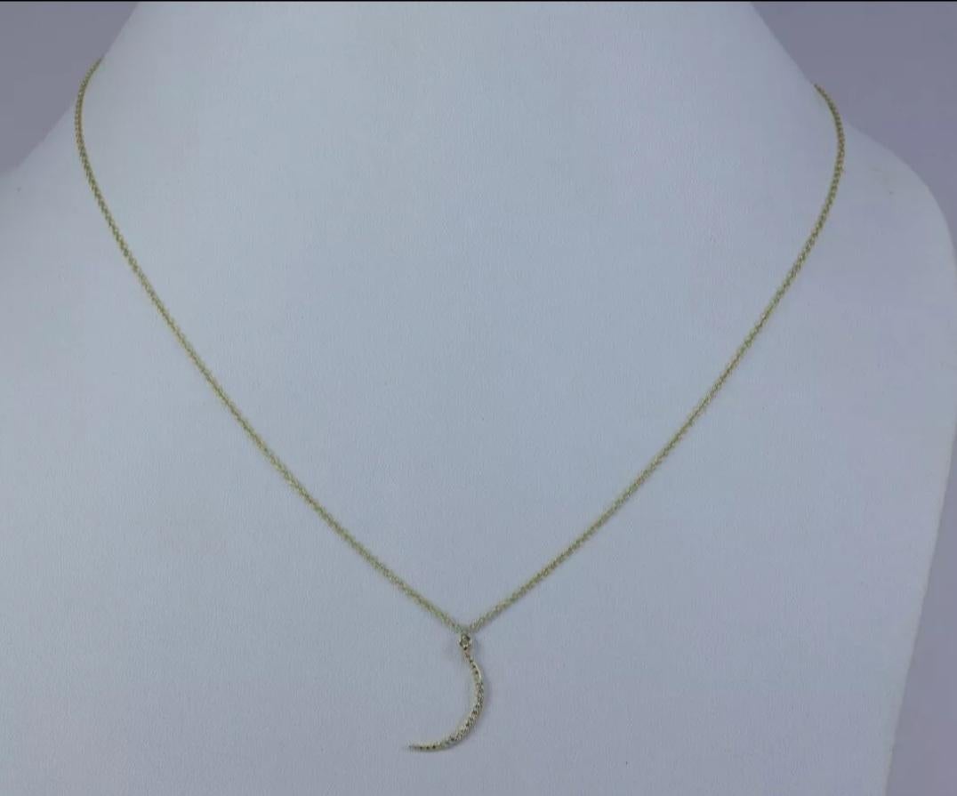 Collier minimaliste de lune en or jaune 14 carats et diamants pour femmes, cadeau deanniversaire en vente 7