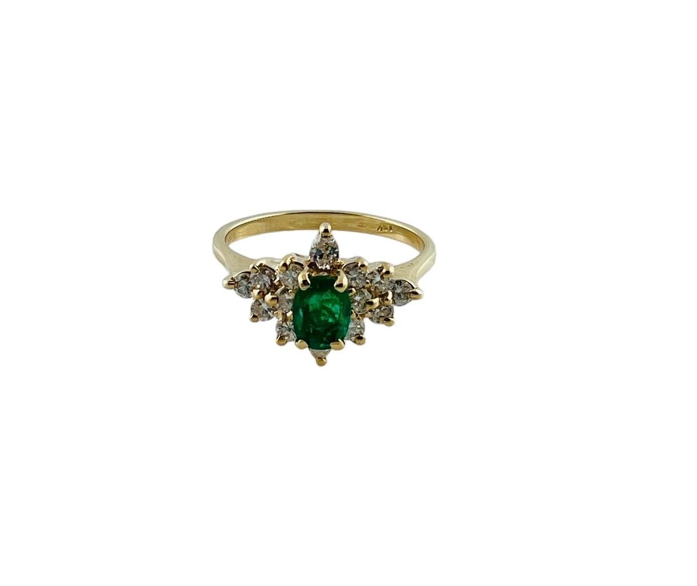 14K Yellow Gold Diamond & Natural Emerald Cluster Ring Size 6.5 #16501 In Good Condition For Sale In Washington Depot, CT