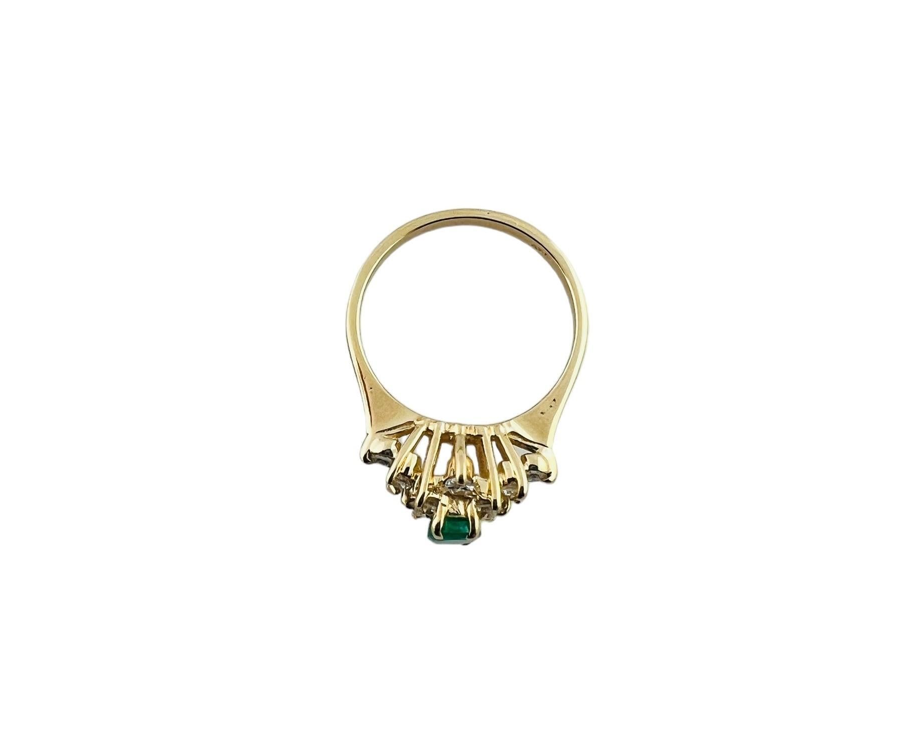 14K Gelbgold Diamant & natürlicher Smaragd Cluster-Ring Größe 6,5 #16501 im Angebot 3