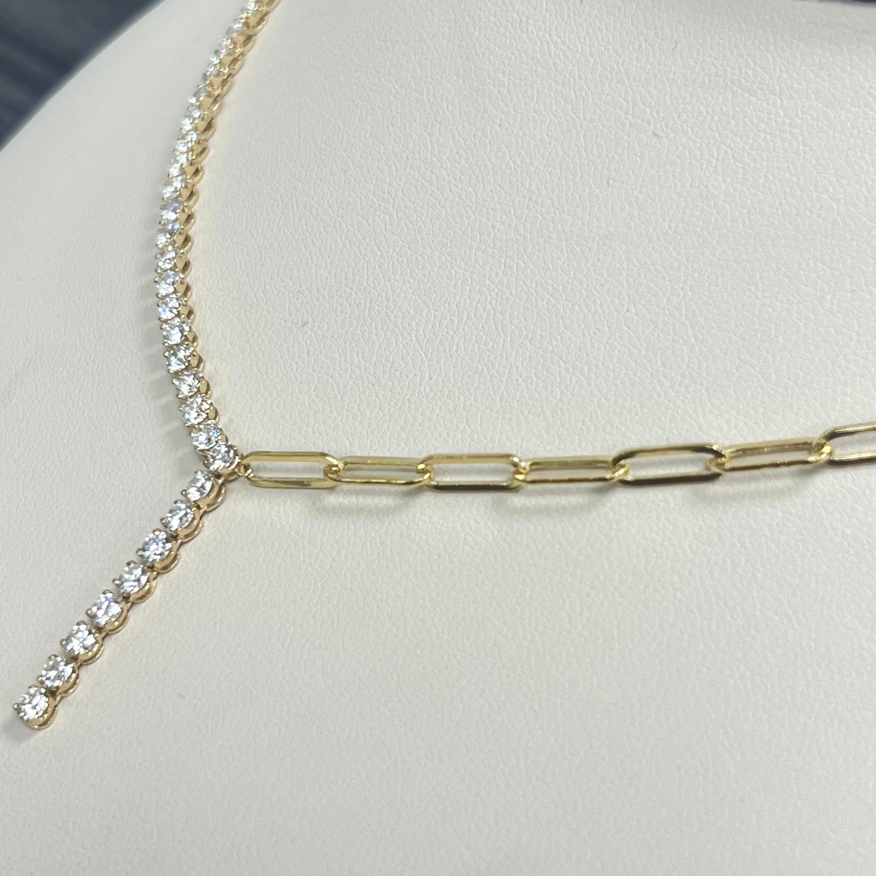 Taille brillant Collier en or jaune 14K avec diamants en vente