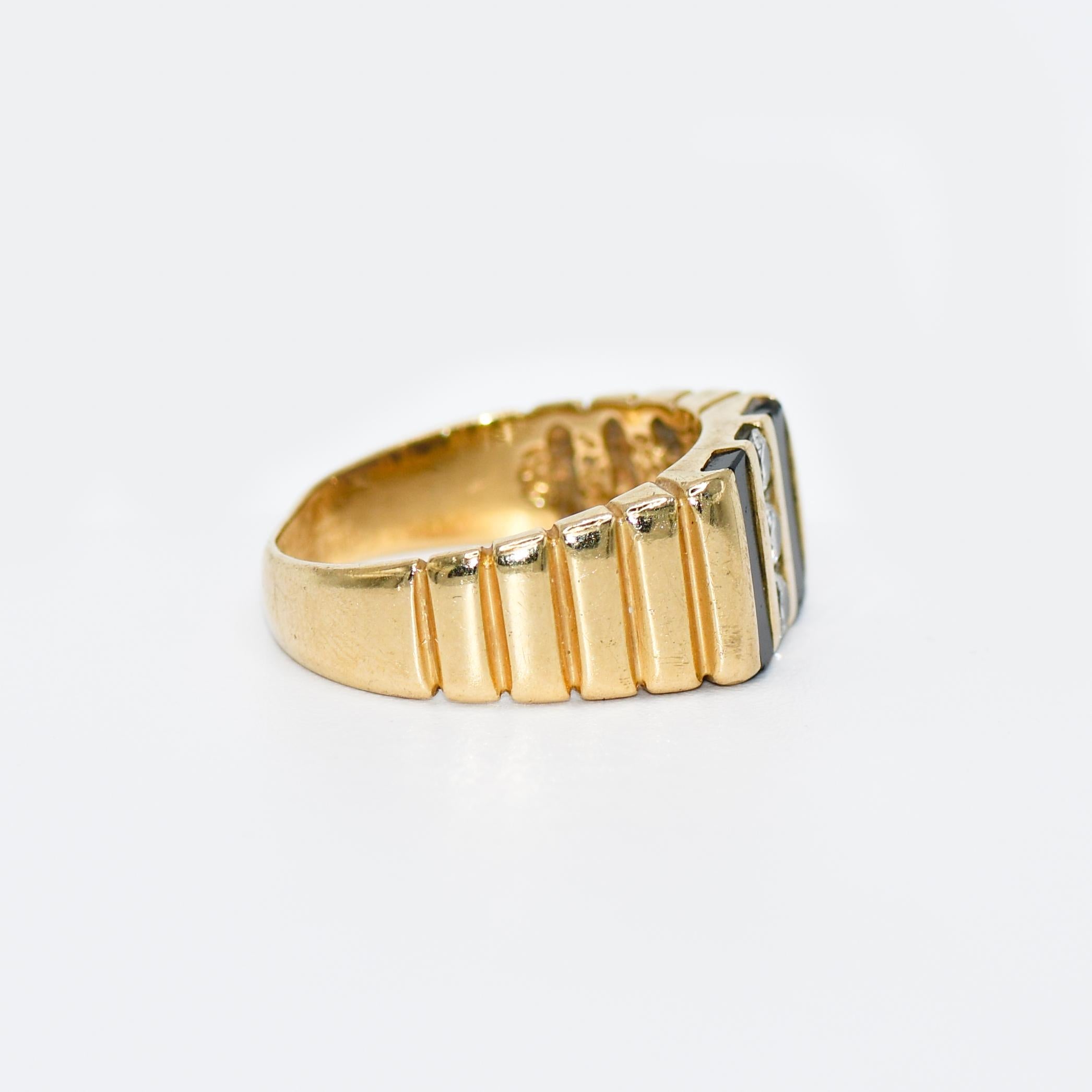 Brilliant Cut 14K Yellow Gold Diamond & Onyx Ring, 7.5gr, .25TDW For Sale