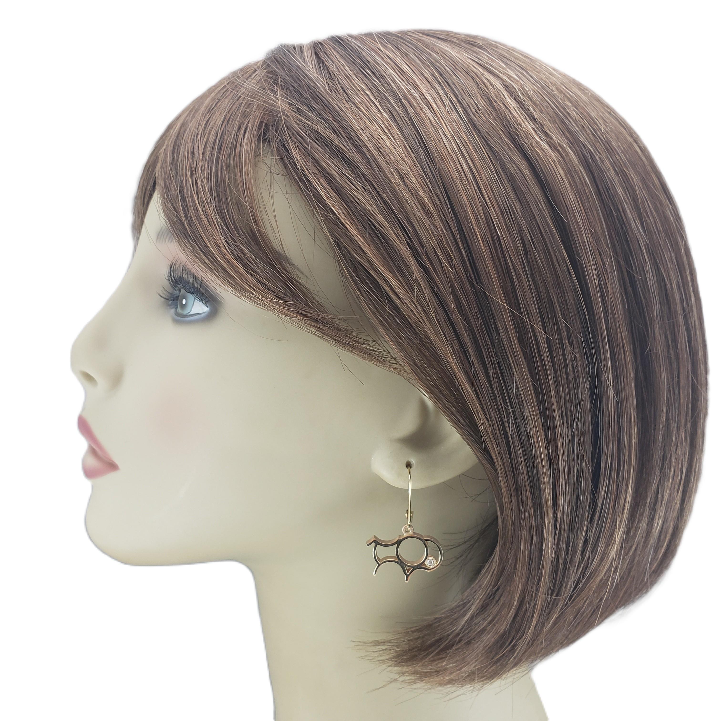 Boucles d'oreilles pendantes en or jaune 14K avec buffle ouvert et diamant #23404 en vente 1
