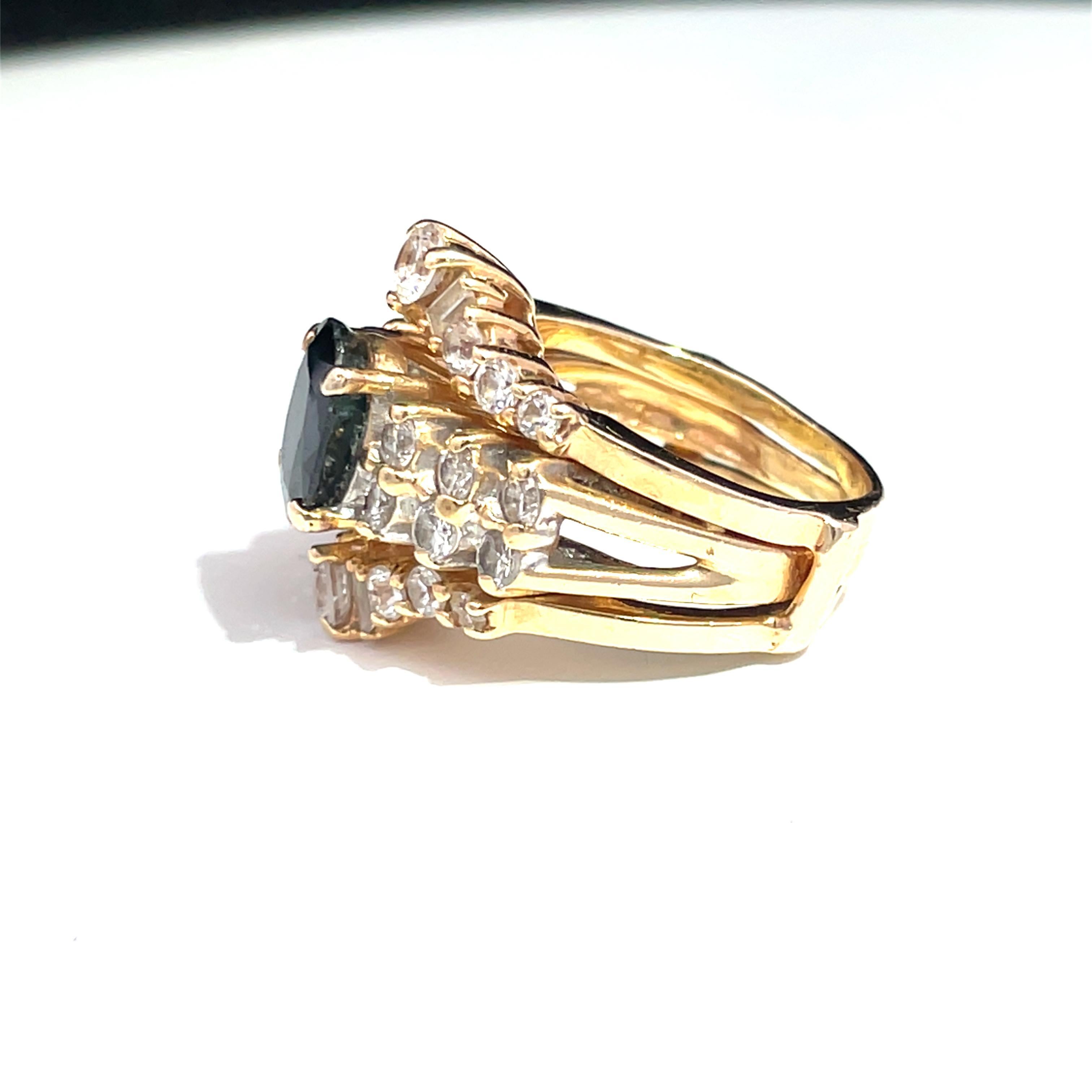 14k Yellow Gold Diamond & Oval Sapphire Ring For Sale 3
