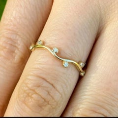 14k Yellow Gold Diamond Pain Wavy Ring Elegant Diamond Anniversary Ring Gift