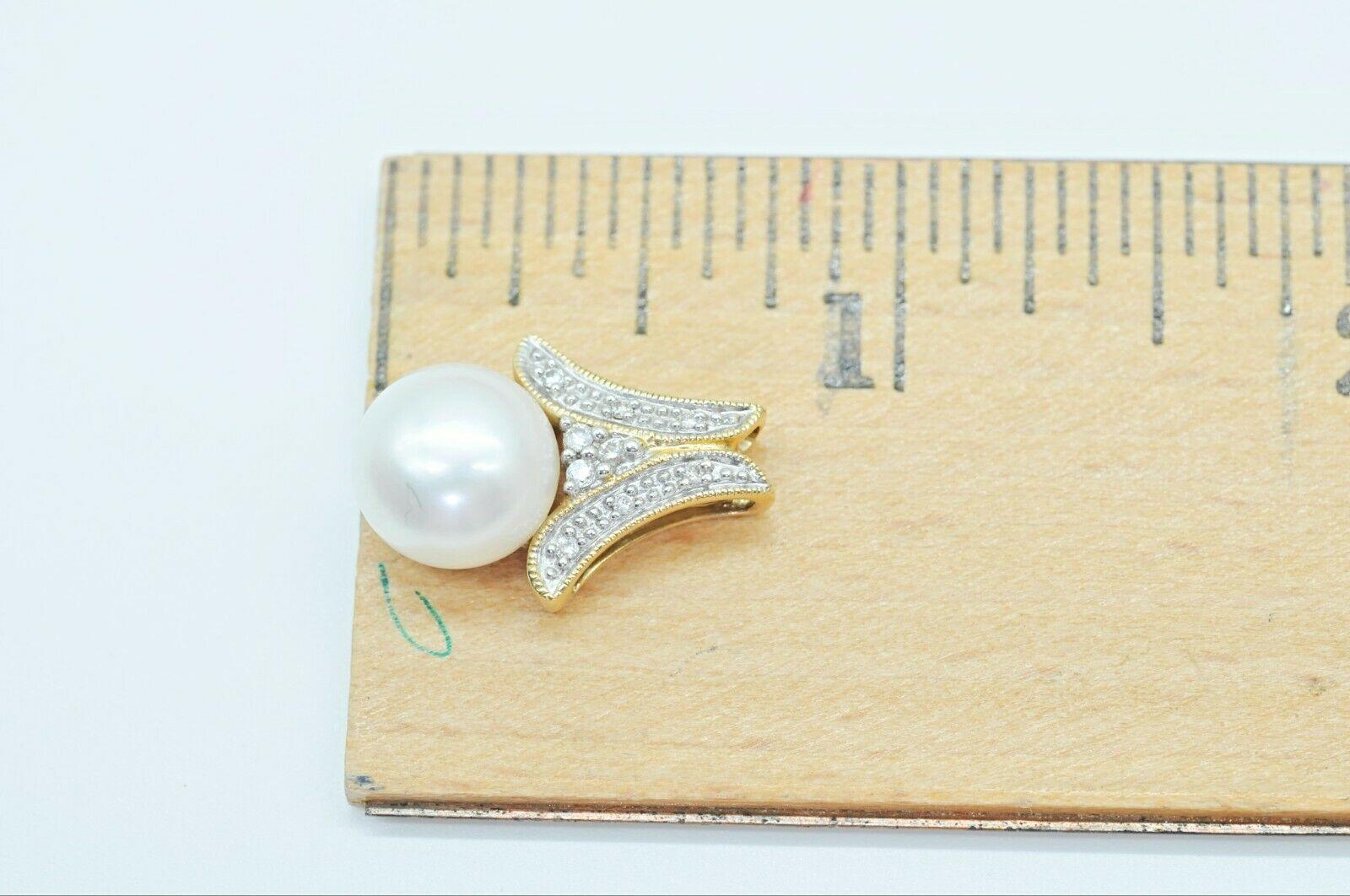 Round Cut 14k Yellow Gold Diamond Pearl Pendant For Sale
