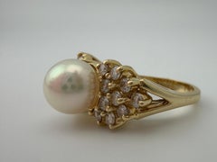 14k Yellow Gold Diamond & Pearl Ring