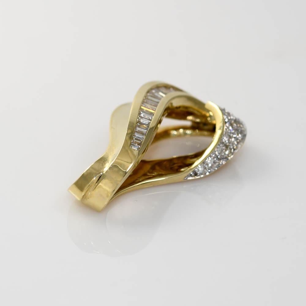 Women's or Men's 14K Yellow Gold Diamond Pendant 1.00tdw, 10.6g For Sale
