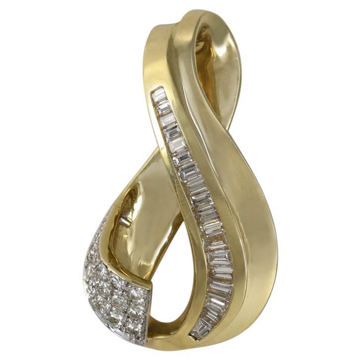 14K Yellow Gold Diamond Pendant 1.00tdw, 10.6g For Sale