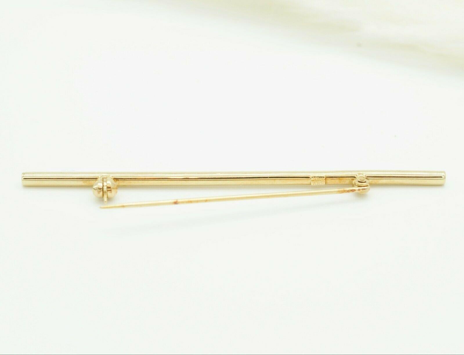 Contemporary 14k Yellow Gold Diamond Pin Bar For Sale