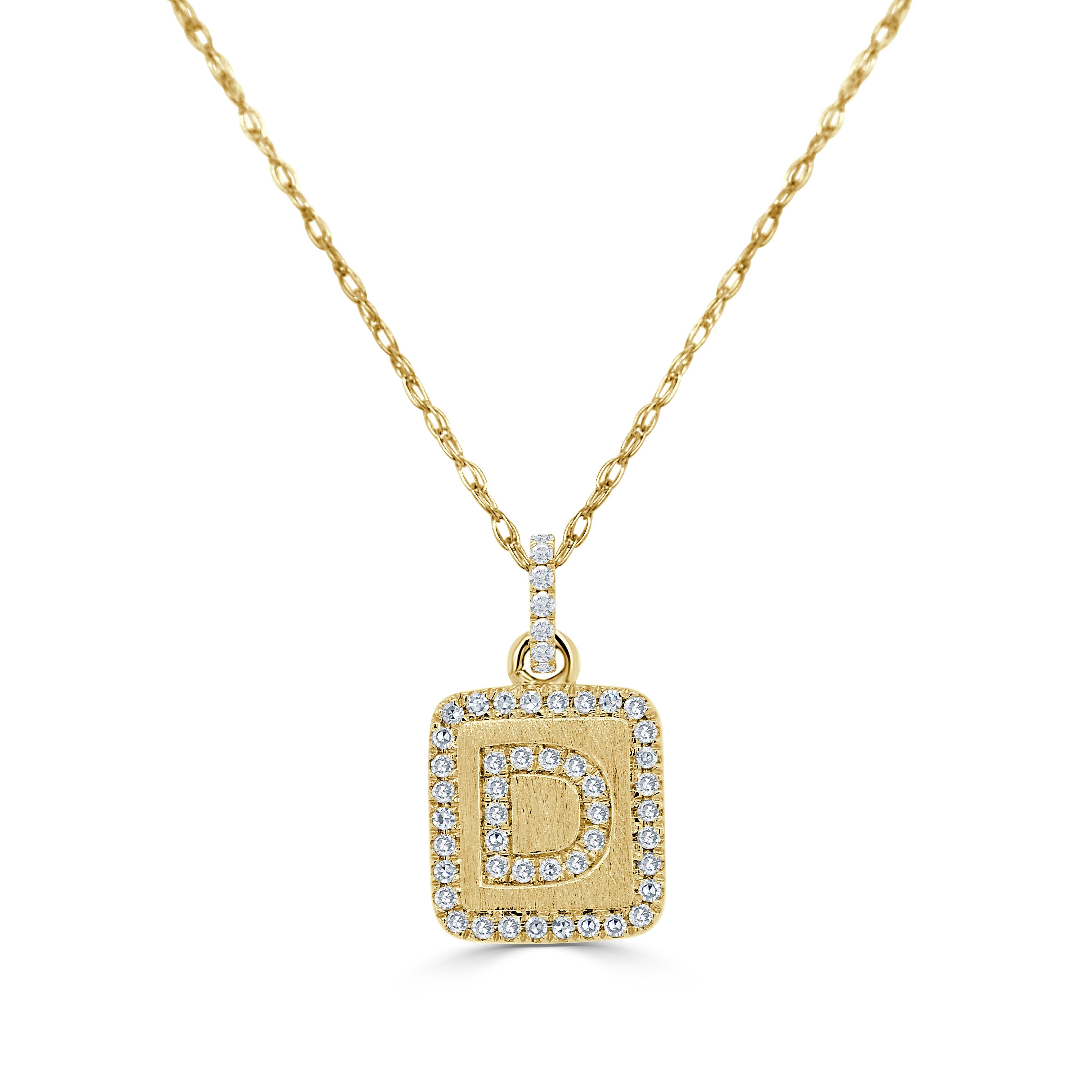 Taille baguette Collier d'initiales en or jaune 14 carats avec plaque de diamants pour elle en vente