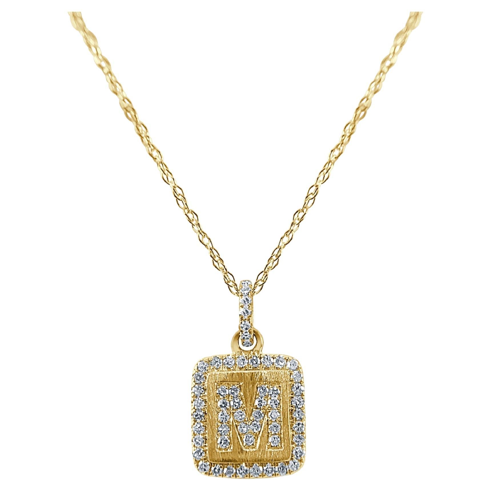 Collier d'initiales M en or jaune 14 carats avec plaque de diamants pour elle