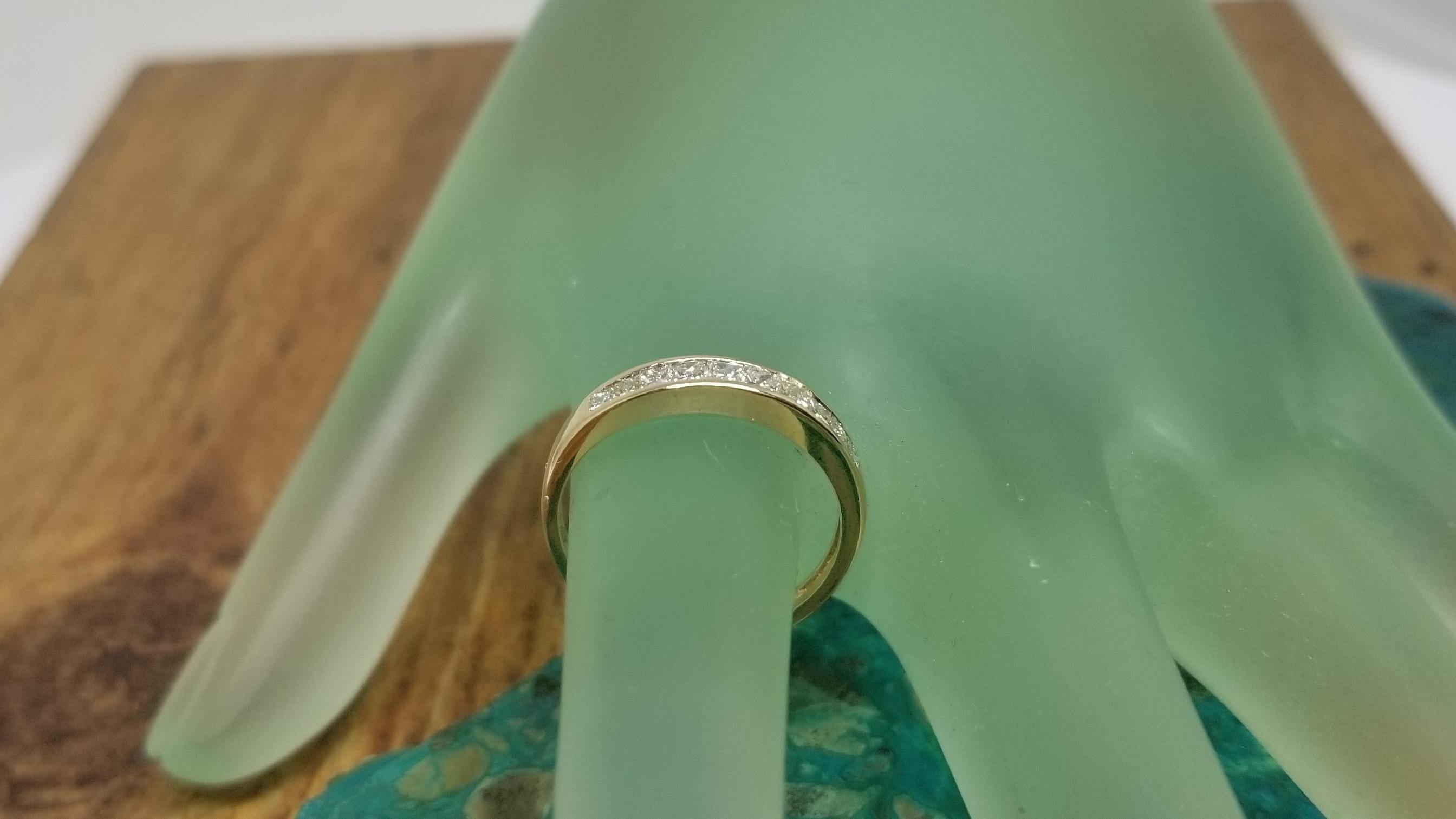 14 Karat Yellow Gold Diamond Princess Cut Wedding Ring For Sale 1