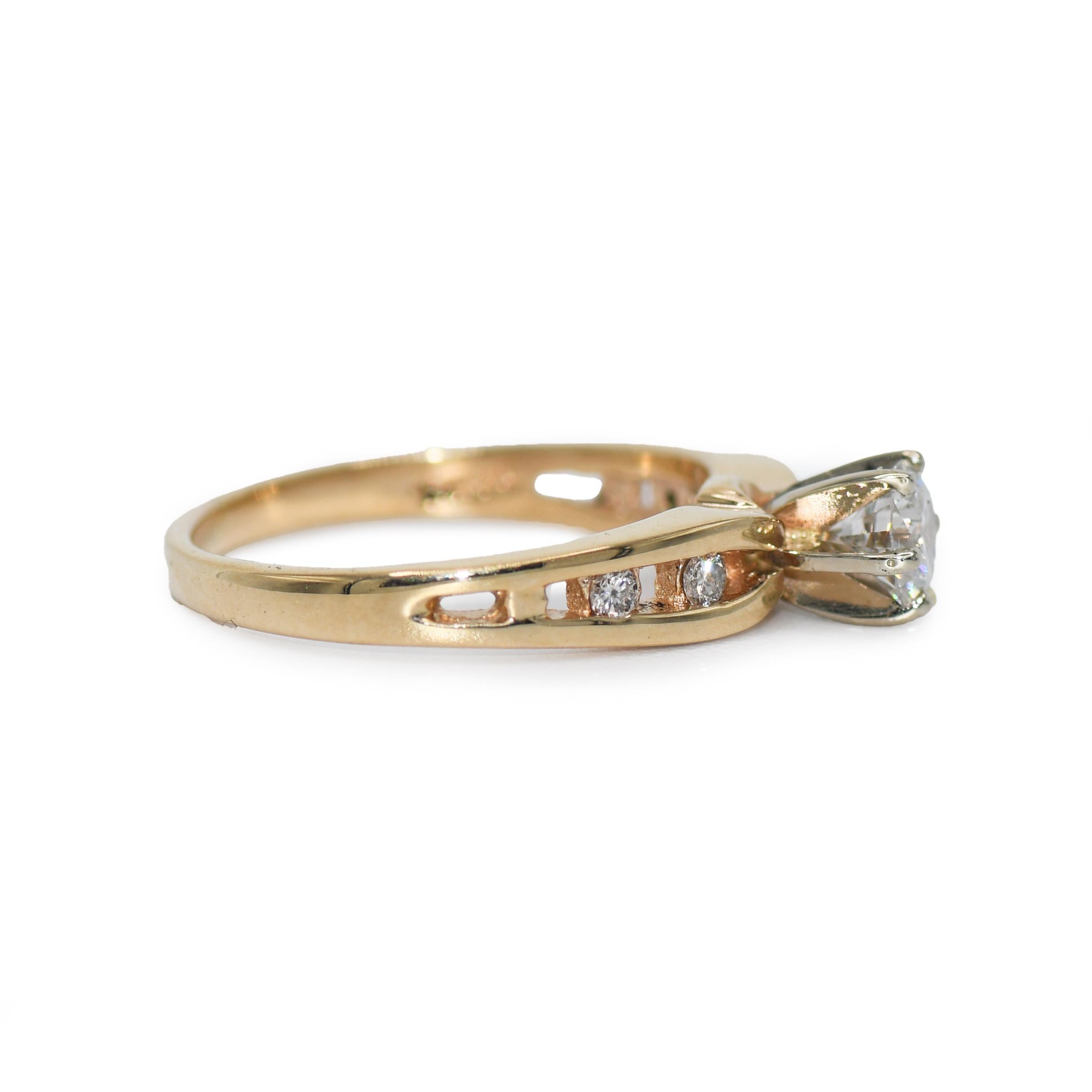 Round Cut 14K Yellow Gold Diamond Ring 0.50 tdw, 3.6g For Sale
