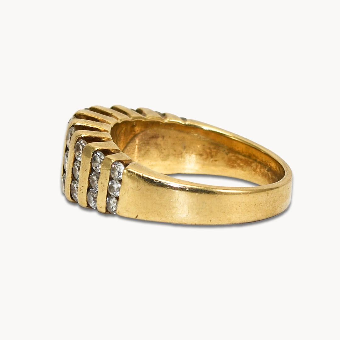Women's or Men's 14K Yellow Gold Diamond Ring 0.75ct For Sale
