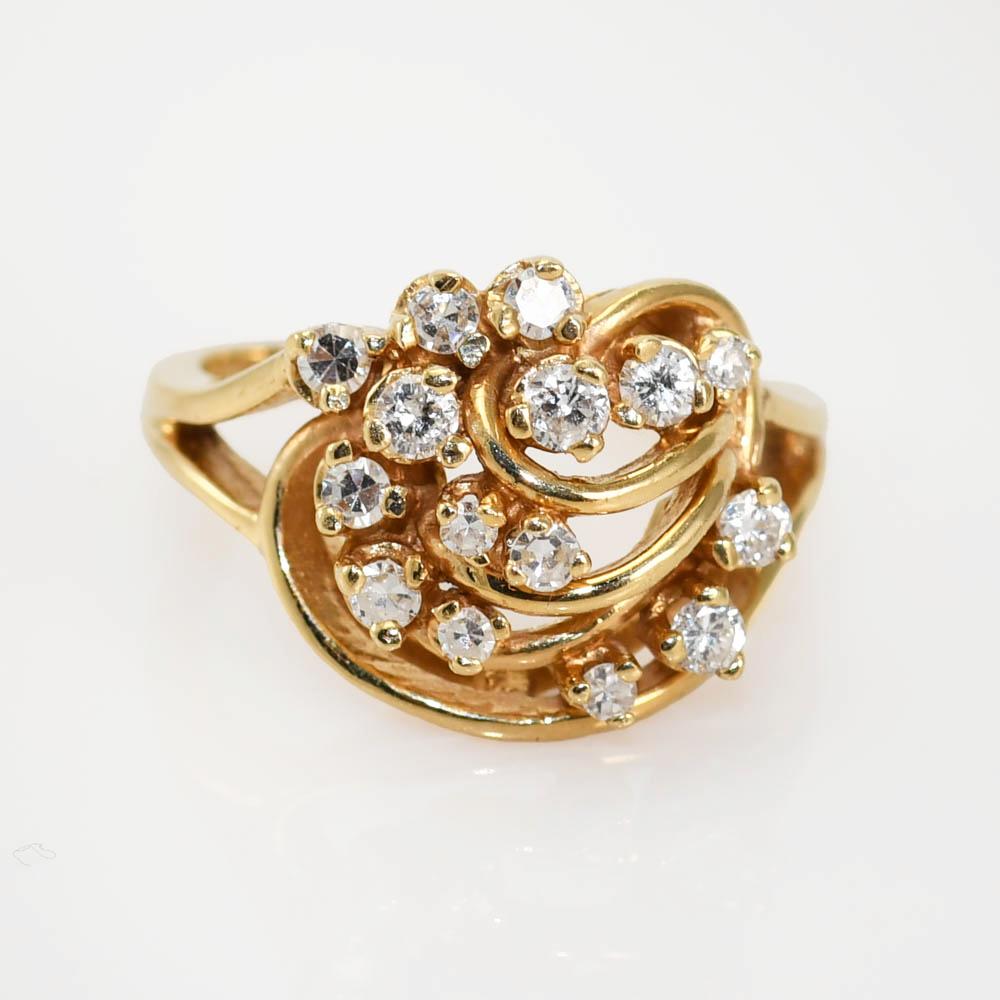 Bague en or jaune 14k avec diamant, .20tdw.

Clarté Si1-Si2, Couleur G-H-I

Estampillé 14k, pèse 4.7g

Taille 5 1/2, peut être augmentée ou diminuée d'une taille moyennant un supplément. 