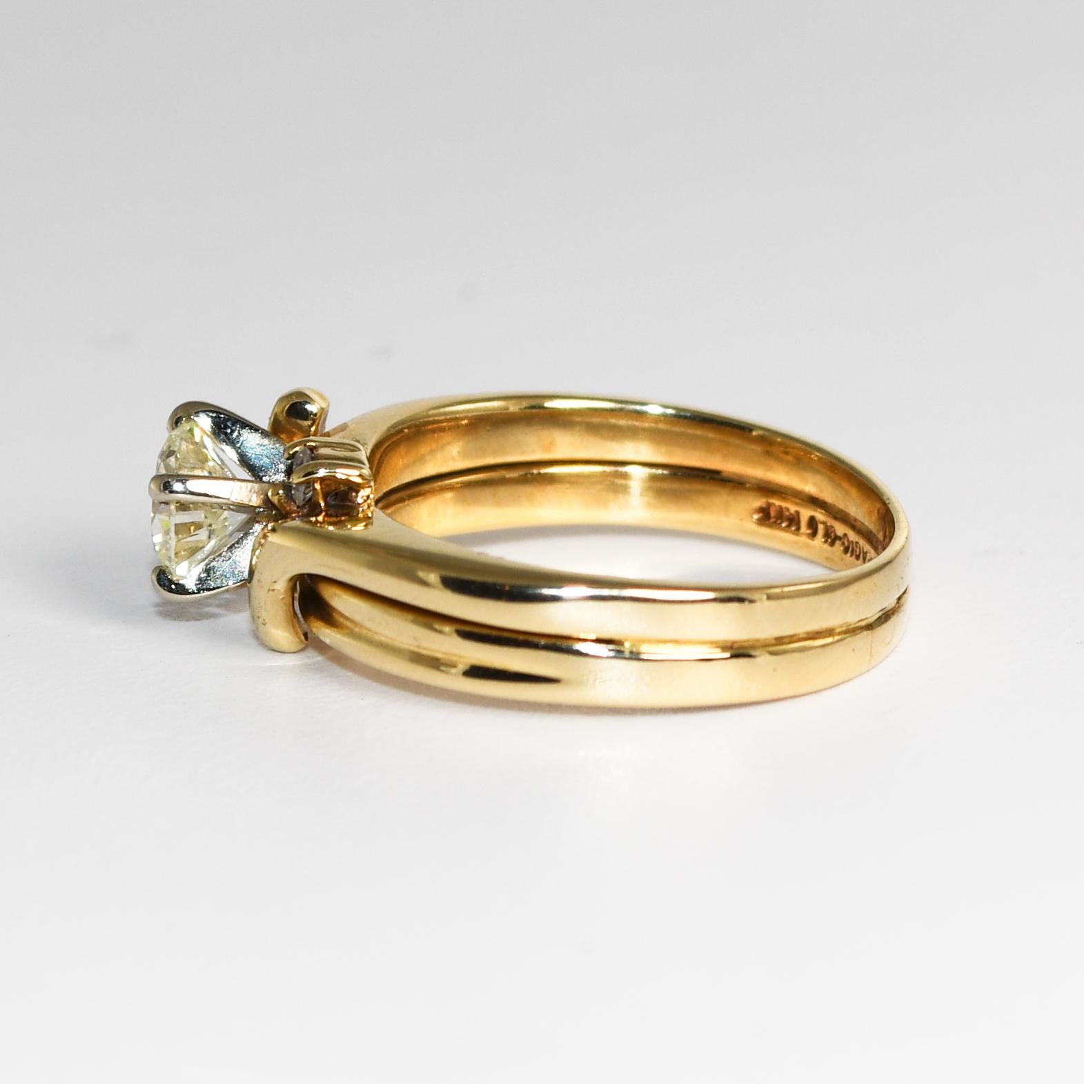 Bague en or jaune 14K avec diamant et anneau Unisexe en vente