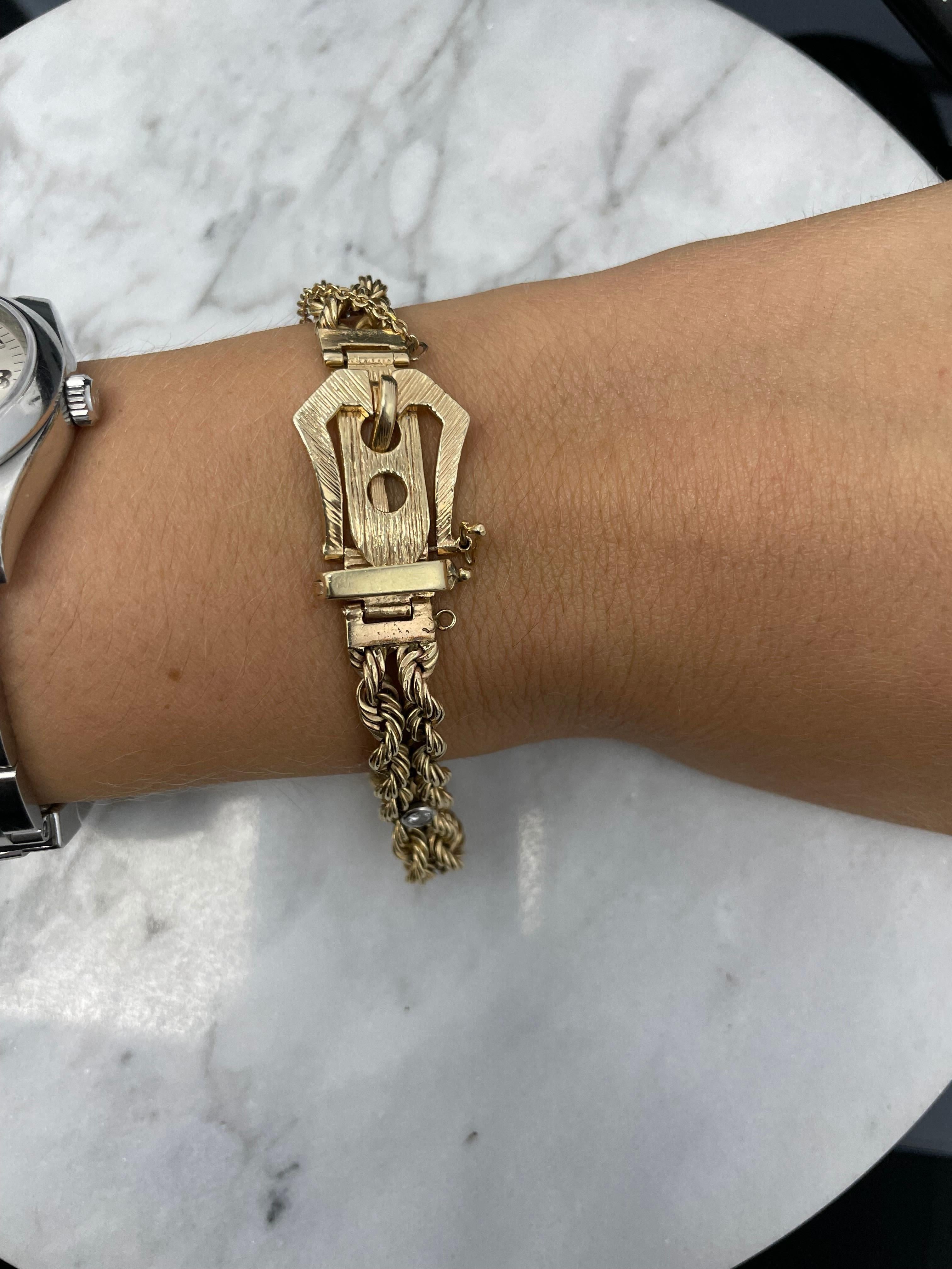 14K Gelbgold Diamond Rope Chain Schnallenarmband

Gramm 21,3