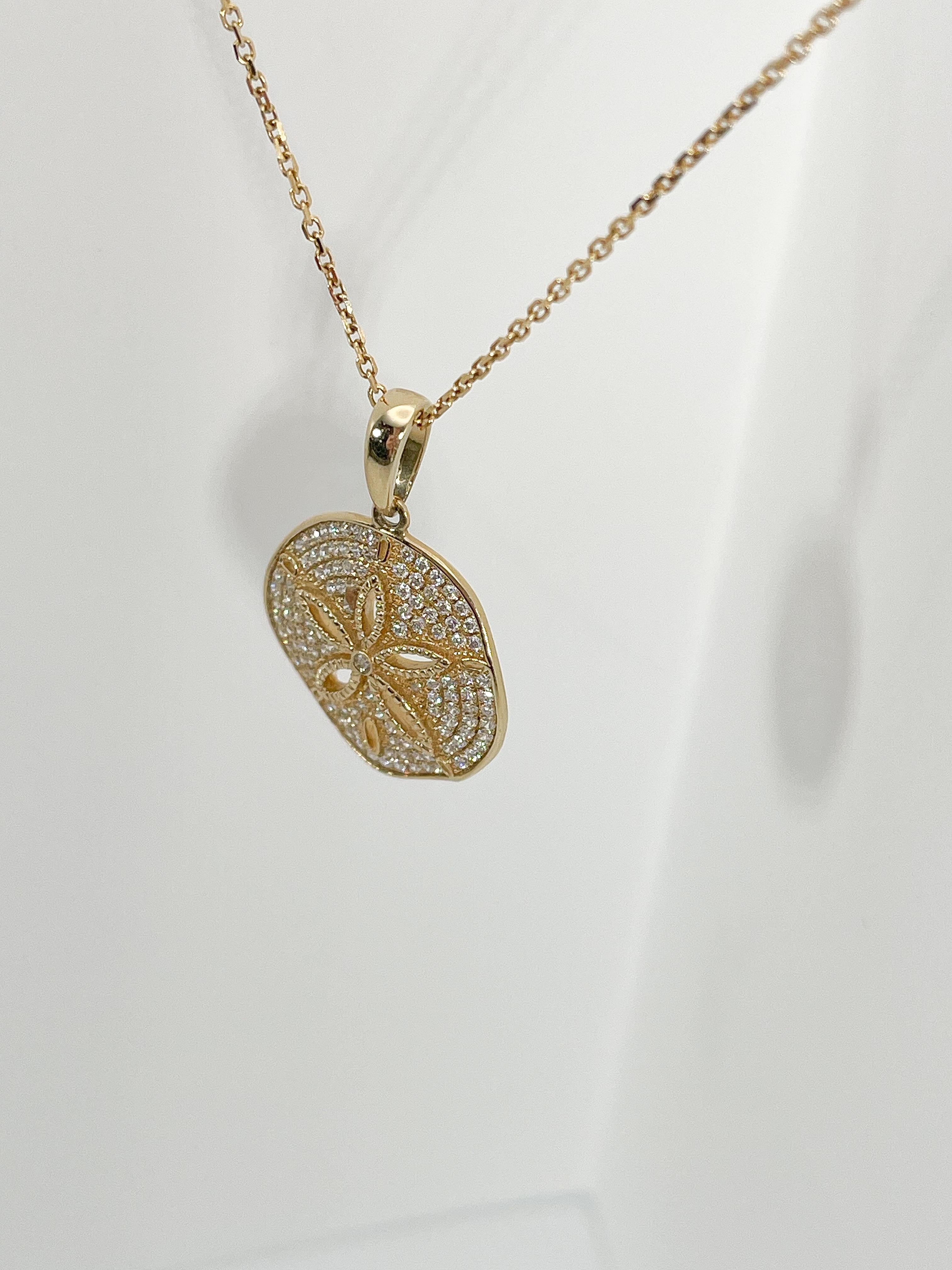 14K Yellow Gold Diamond Sand Dollar Pendant Necklace In Good Condition For Sale In Stuart, FL