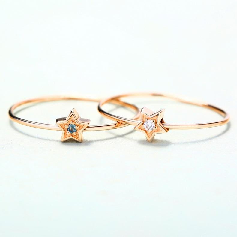 For Sale:  Solitaire Star Round Blue Sapphire 14K Rose Gold Ring 3