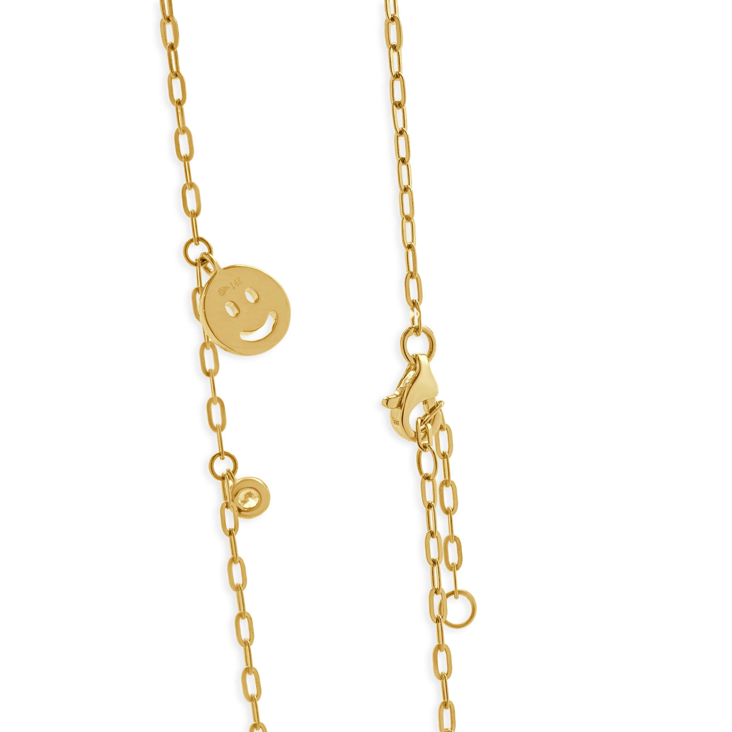 Round Cut 14k Yellow Gold Diamond Smiley Face Necklace For Sale