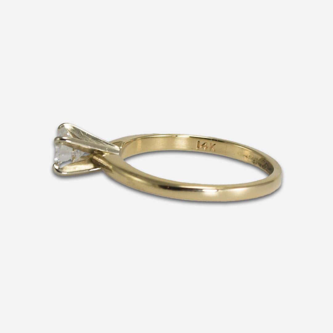 Women's or Men's 14K Yellow Gold Diamond Solitaire Engagement Ring 0.57ct For Sale